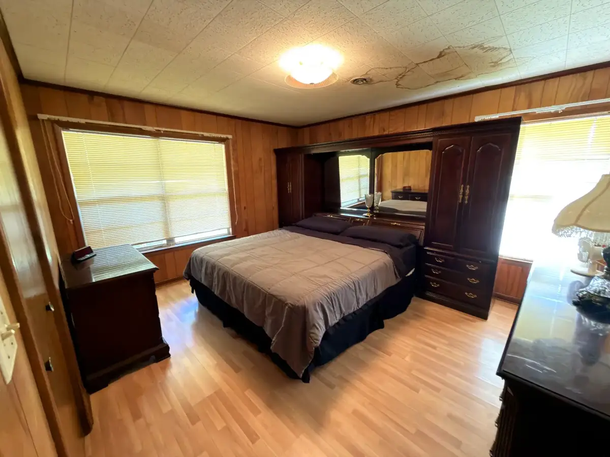 Additional bedroom in the Brick House